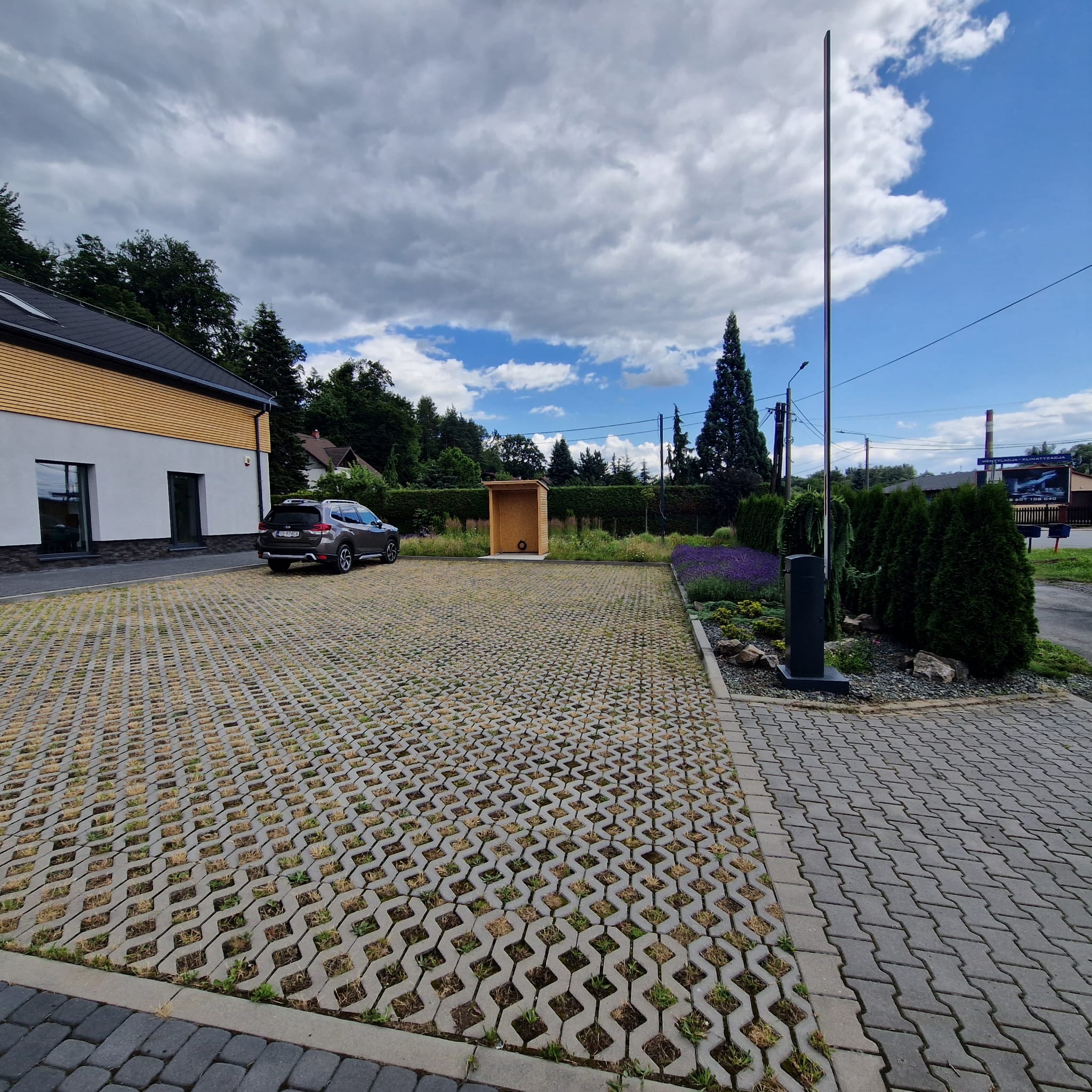 Widok frontowy budynku przy ul. Frysztackiej w Cieszynie